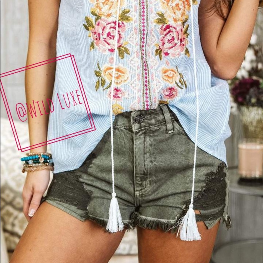 Avery Olive Distressed Shorts - Picture 2 of 7